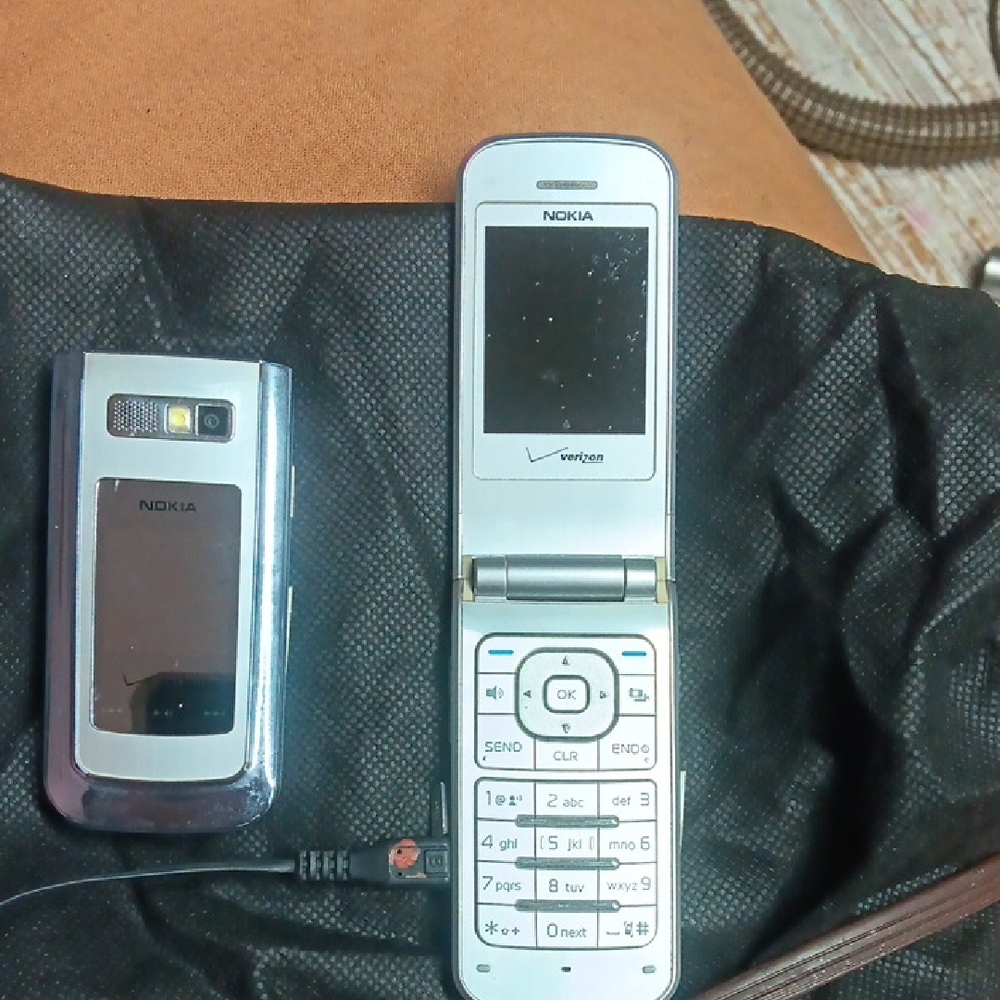 Nokia Silver and Black Flip Phone